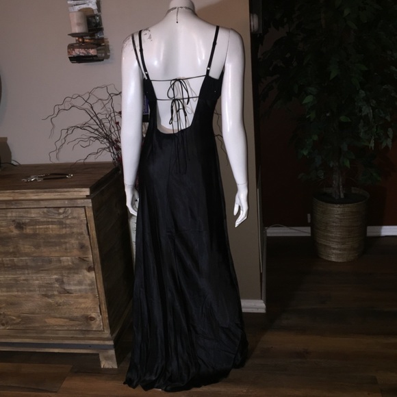 Karina Nites Long Black Dress - Picture 2 of 7